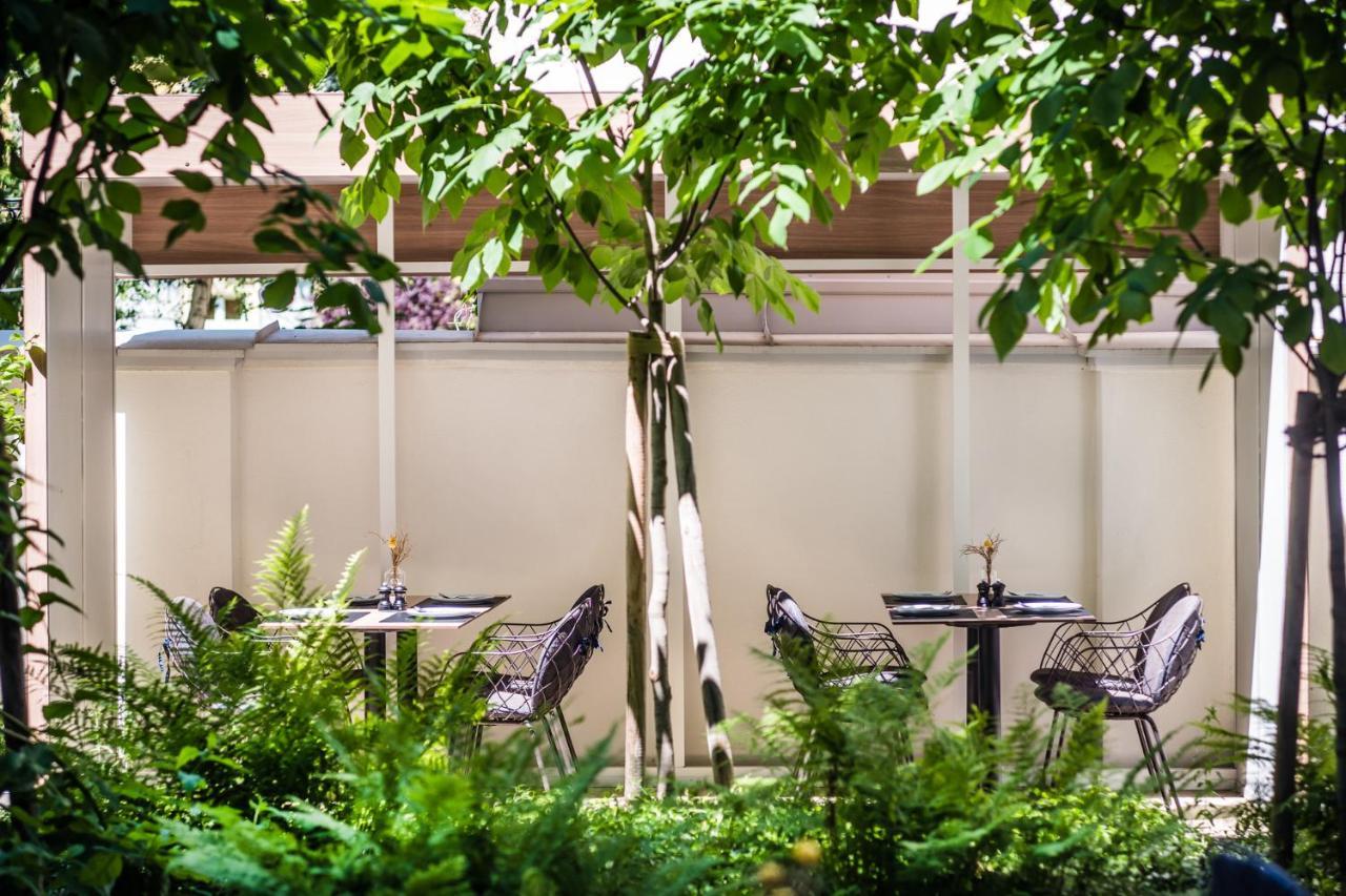 Mooons Vienna Hotel Bagian luar foto